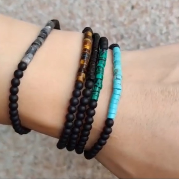 Minimalistic Bracelet set with Onyx and Malachite - Picture 9 of 9